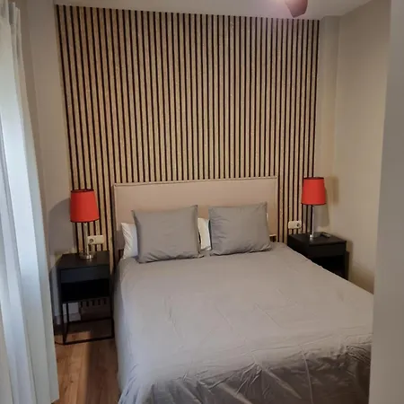 Elegante Duplex Con Terraza En El Centro De Apartamento Ronda